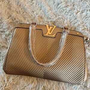 Gold Shoulder Bag with Structured Shape and Large Logo Clasp